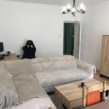 - 3 Swiata Strony 아파트 *